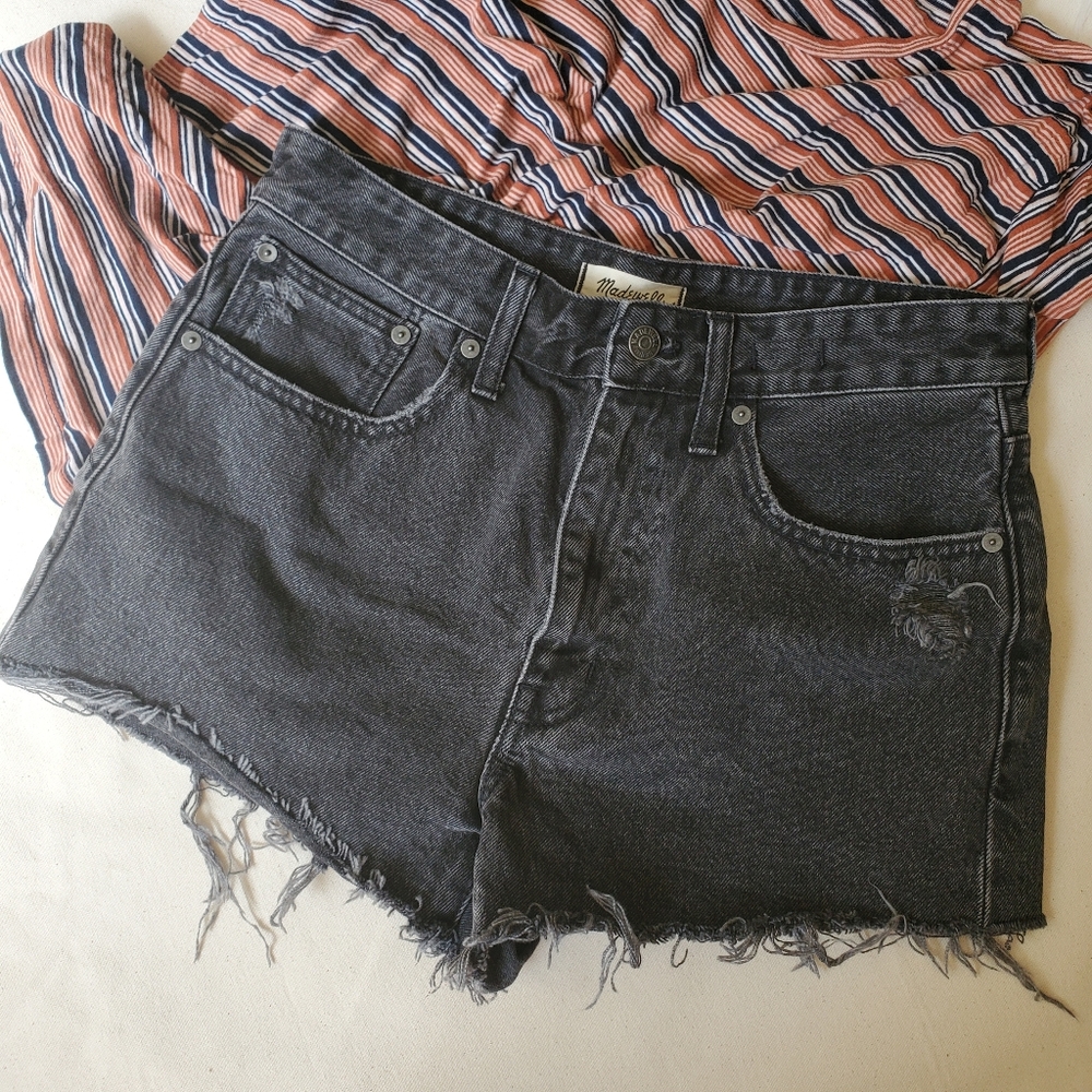 Madewell Relaxed Denim Shorts in Bradbrook Wash, Size 27
